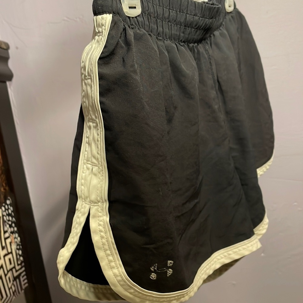 Under Armour Running Shorts, Women’s large